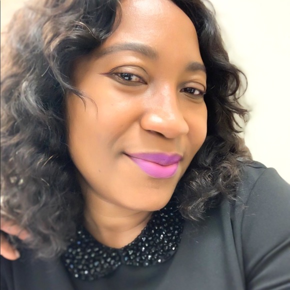 Meet Evelyn!  Welcome to my closet (comments full) - Picture 3 of 11